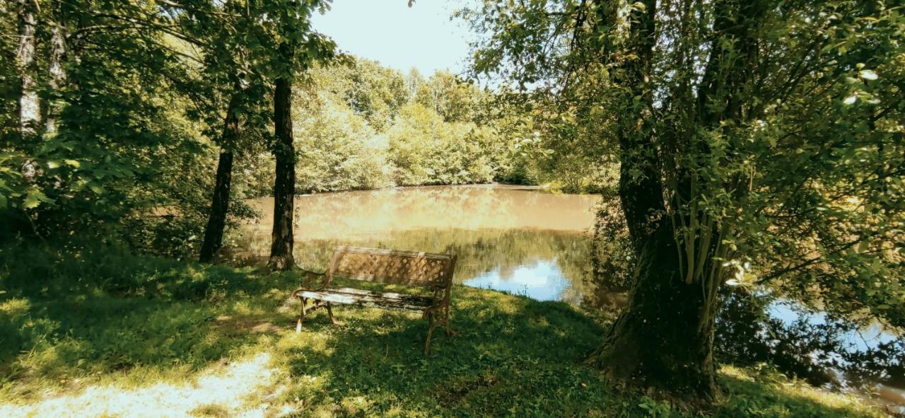 شقة La Grange De L'Epine Forges-la-Foret المظهر الخارجي الصورة